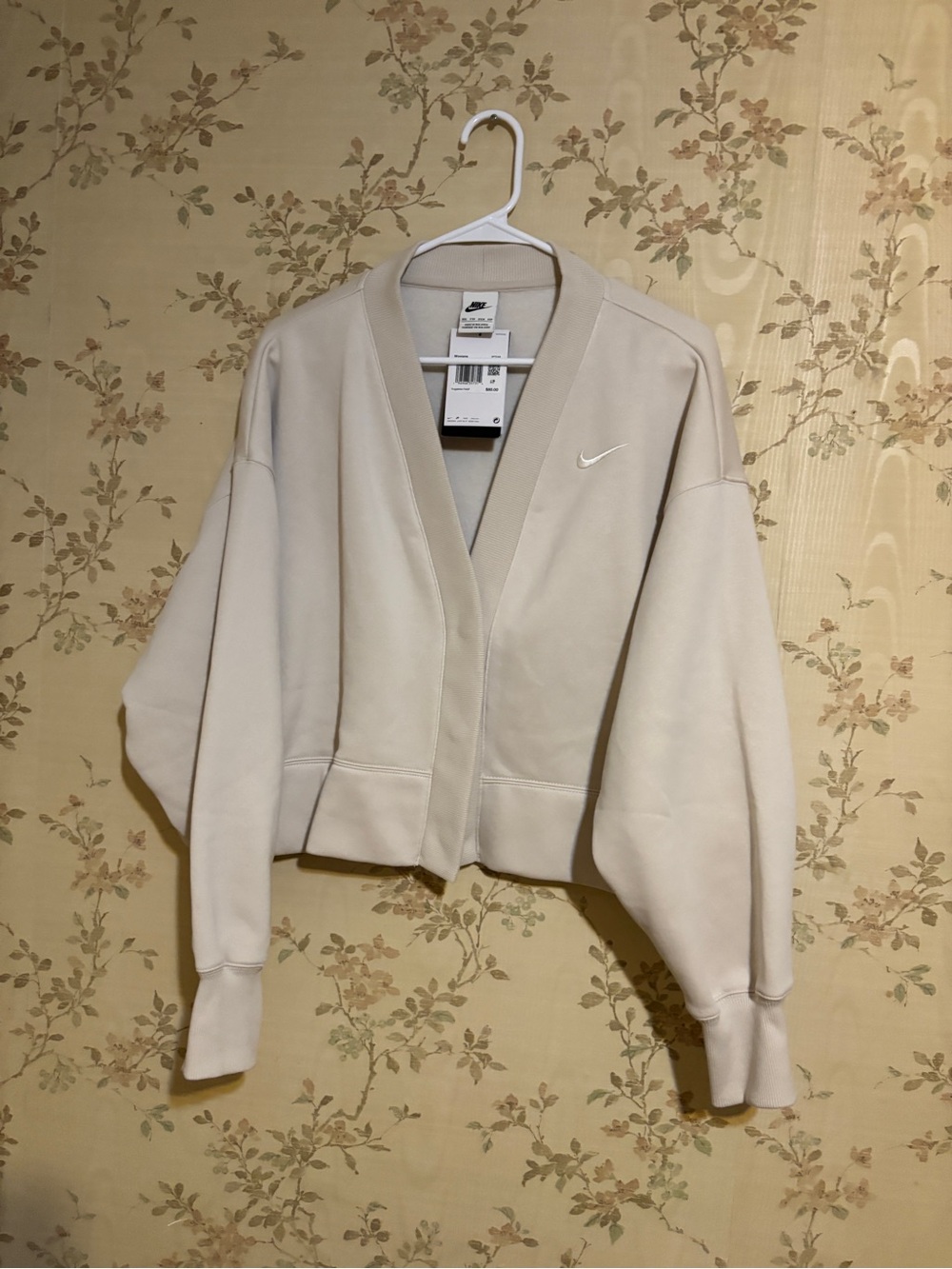 Nike Sportswear Phoenix Fleece
Women's Over-Oversized Graphic Cardigan